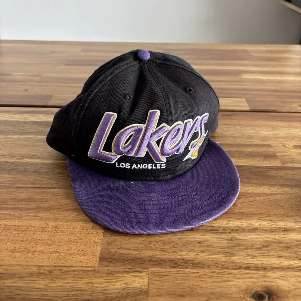 Los Angeles Lakers Cap Hat‎ Basketball Ball New Era NBA One Size Athletic Sports